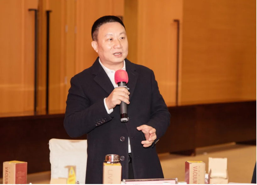 ONE游戏官网-皇马巴塞赞助商