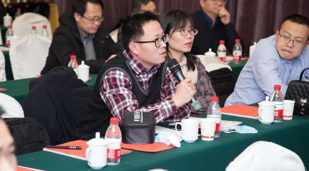 ONE游戏官网-皇马巴塞赞助商